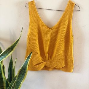 Knit mustard tank ☀️